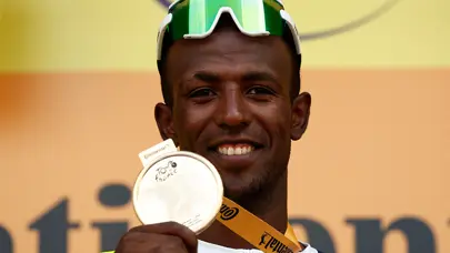 Tour de France üçüncü etapta kazanan Biniam Girmay