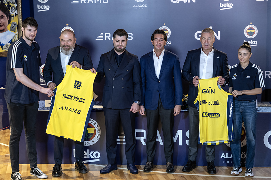 Fenerbahçe'ye yeni forma sponsoru