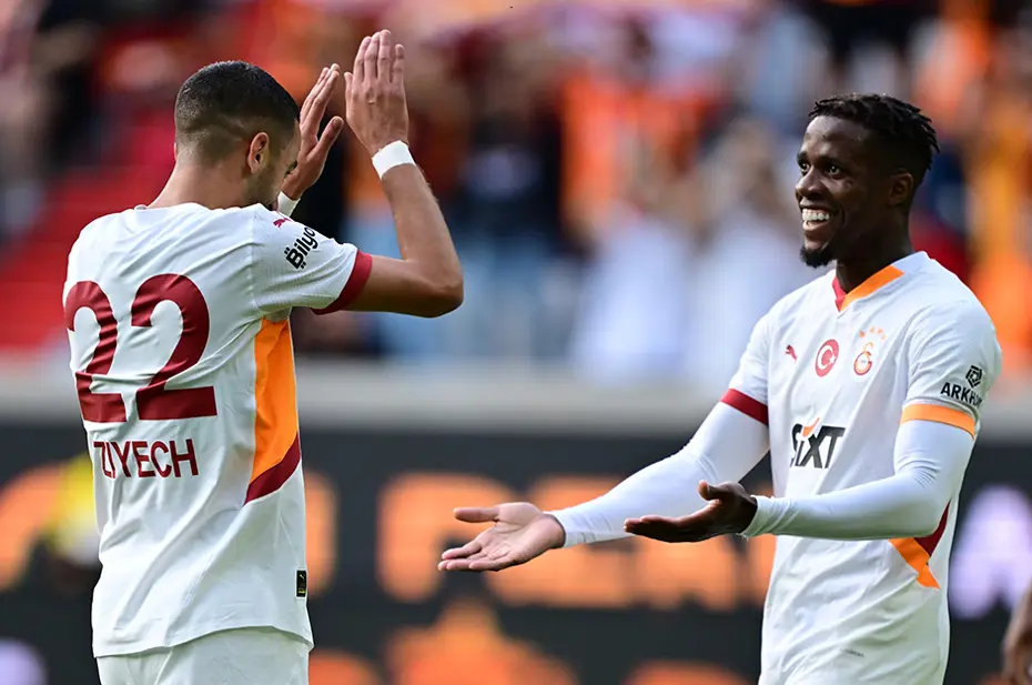 Galatasaray'da ayrılık yakın: İşte Zaha'nın görüştüğü takım - 5