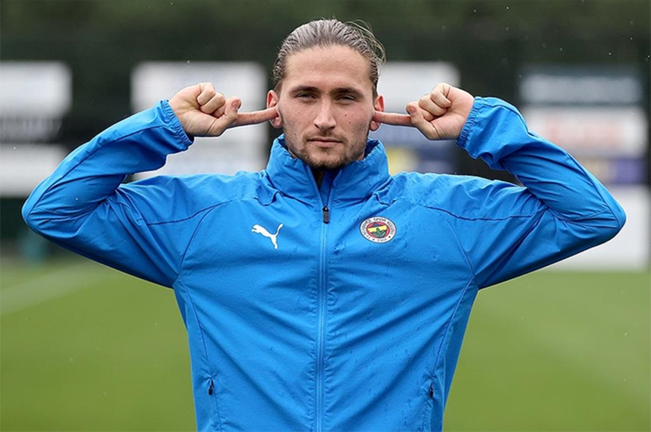 Miguel Crespo için sürpriz transfer olasılığı: Şampiyon takımın yolunu tutabilir