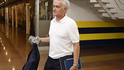 Mourinho'nun istediği genç yıldızı açıkladılar: 25 milyon euro