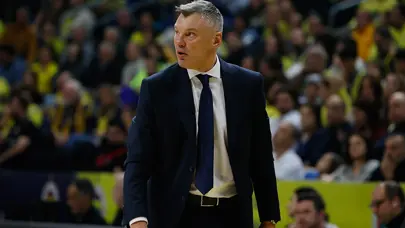 EuroLeague'de sezonun en iyi başantrenörü Saras Jasikevicius