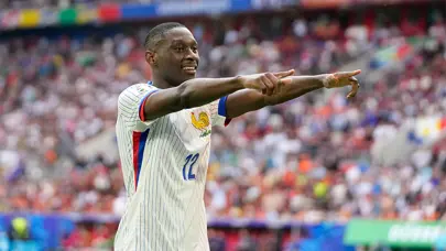 Tüm belgeler hazır: Kolo Muani transferi bugün gerçekleşiyor