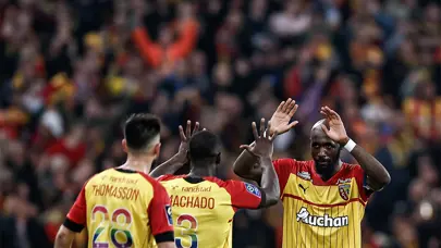 Ligue 1 | Lens geriye düştüğü maçta 2 golle kazandı