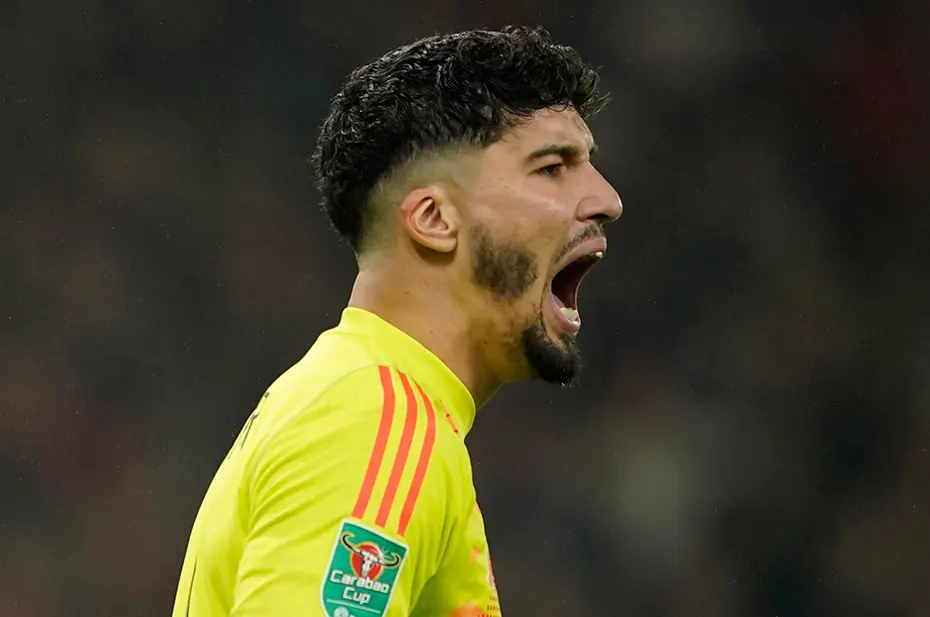 İngiltere'de hedef tahtasına konulan Altay Bayındır'dan Süper Lig sürprizi: 2 şart var - 2