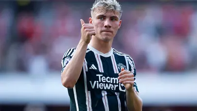 Manchester United yeni transferinin formasını 1 ay boyunca satamadı