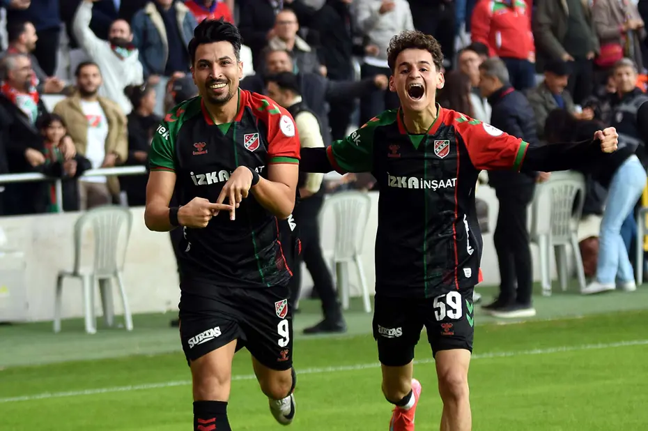 Trabzonspor, yeni Arda Güler'i almaya gidiyor! Bonservis bedeli ortaya çıktı - 3 Trabzonspor, yeni Arda Güler'i almaya gidiyor! Bonservis bedeli ortaya çıktı - 3