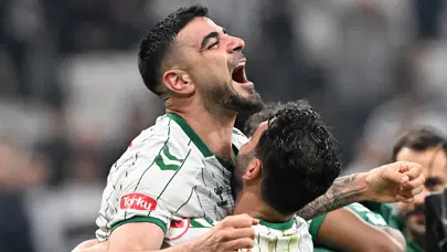 Konyaspor, Adil Demirbağ'ı isteyen 2 takımı isim vererek açıkladı Konyaspor, Adil Demirbağ'ı isteyen 2 takımı isim vererek açıkladı