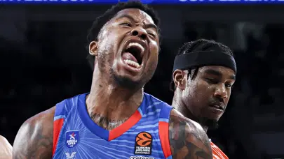 Anadolu Efes, THY EuroLeague'deki 300. galibiyetini aldı