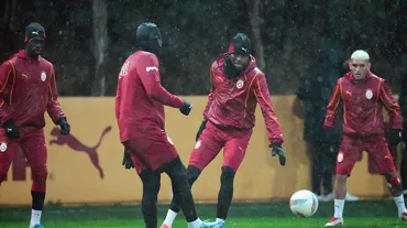 Galatasaray'da 4 yıldız dev maç öncesi son antrenmana katıldı