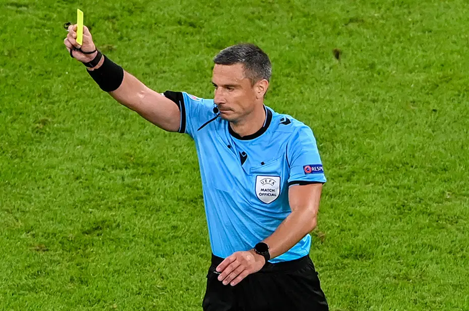 UEFA'dan derbinin hakemi Slavko Vincic için karar: 2025'te bir ilk - 3 UEFA'dan derbinin hakemi Slavko Vincic için karar: 2025'te bir ilk - 3