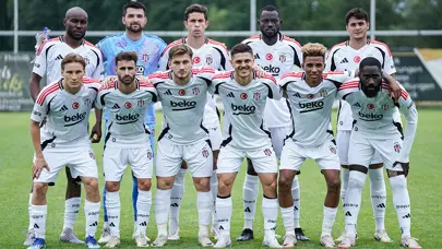 Beşiktaş'ta Bronckhorst, Süper Kupa maçının ilk 11'ini büyük ölçüde belirledi