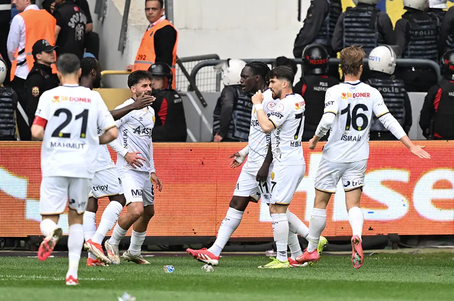 FLAŞ! Olaylı maç sonrası Ankaragücü küme düştü: Başkent ekibini yıkan gol 75'te geldi - 3