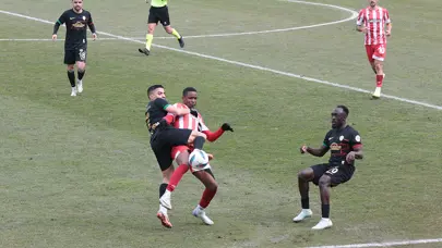 9 kişi kalan Amed Spor, Bolu'dan puanla döndü