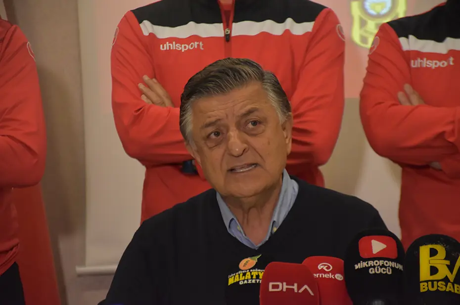 Yılmaz Vural, Kerem Aktürkoğlu için rekor rakam telaffuz etti: "Adamlar yalvarıyor" - 4 Yılmaz Vural, Kerem Aktürkoğlu için rekor rakam telaffuz etti: "Adamlar yalvarıyor" - 4