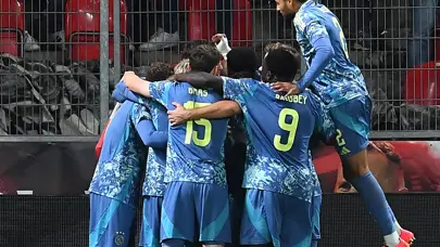 Feyenoord - Ajax maçı şifresiz mi, hangi kanalda? Feyenoord - Ajax maçı ne zaman, saat kaçta? (Eredivisie)