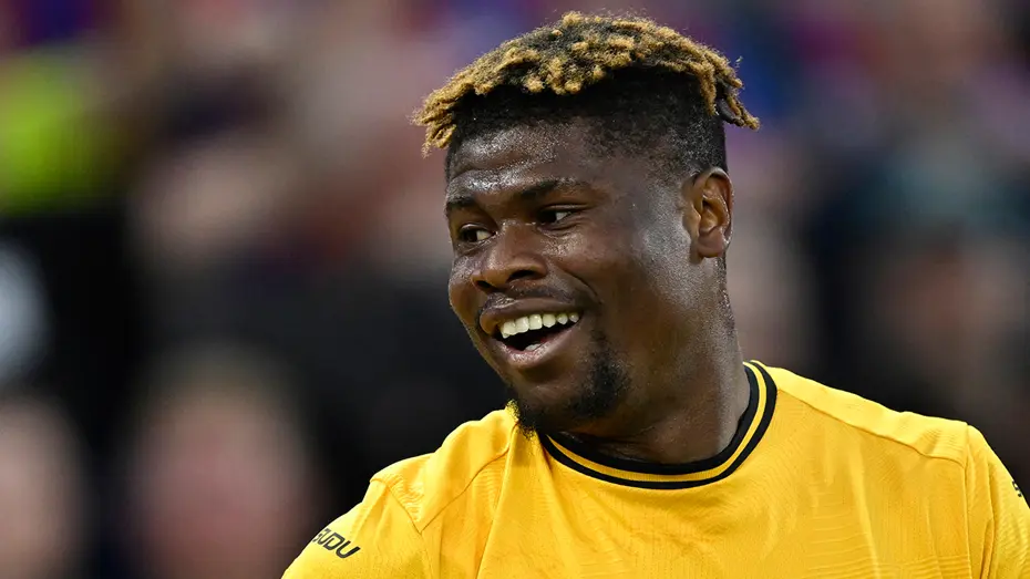 Beşiktaş'ın ilk transferi bavulunu topladı, İstanbul'a imzaya geliyor