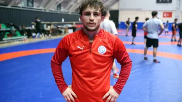 Milli güreşçi Ahmet Duman'ın hedefi uluslararası turnuvalarda altın madalya