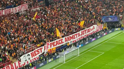 Galatasaraylı taraftarlar Diogo Jota ve Ahmet Çalık'ı andı