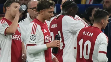 Ajax'ta düşüş devam ediyor: Ligde bir puan kaybı daha
