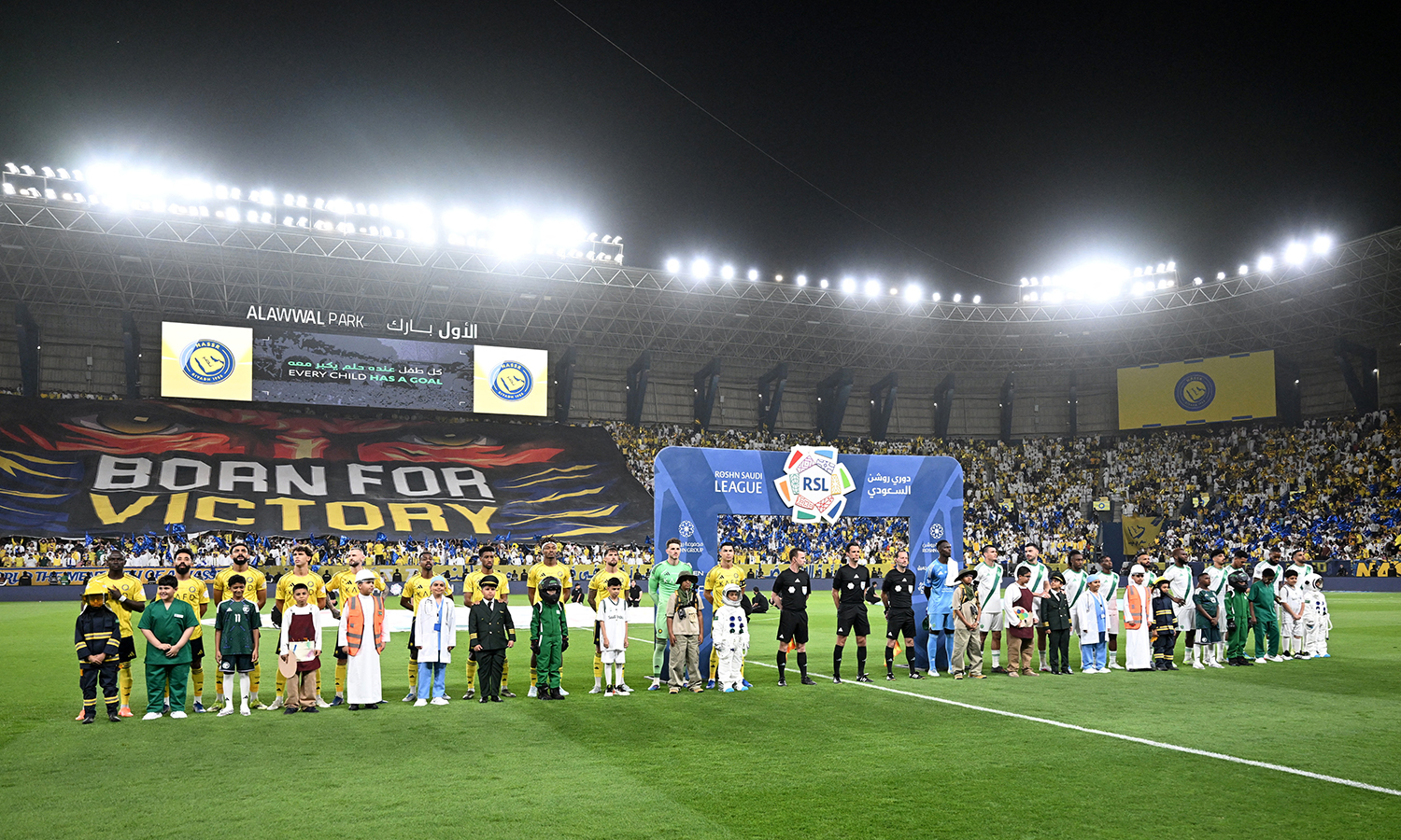 Ortalık fena karıştı! Merih Demiral, Ronaldo'nun üzerine yürüdü