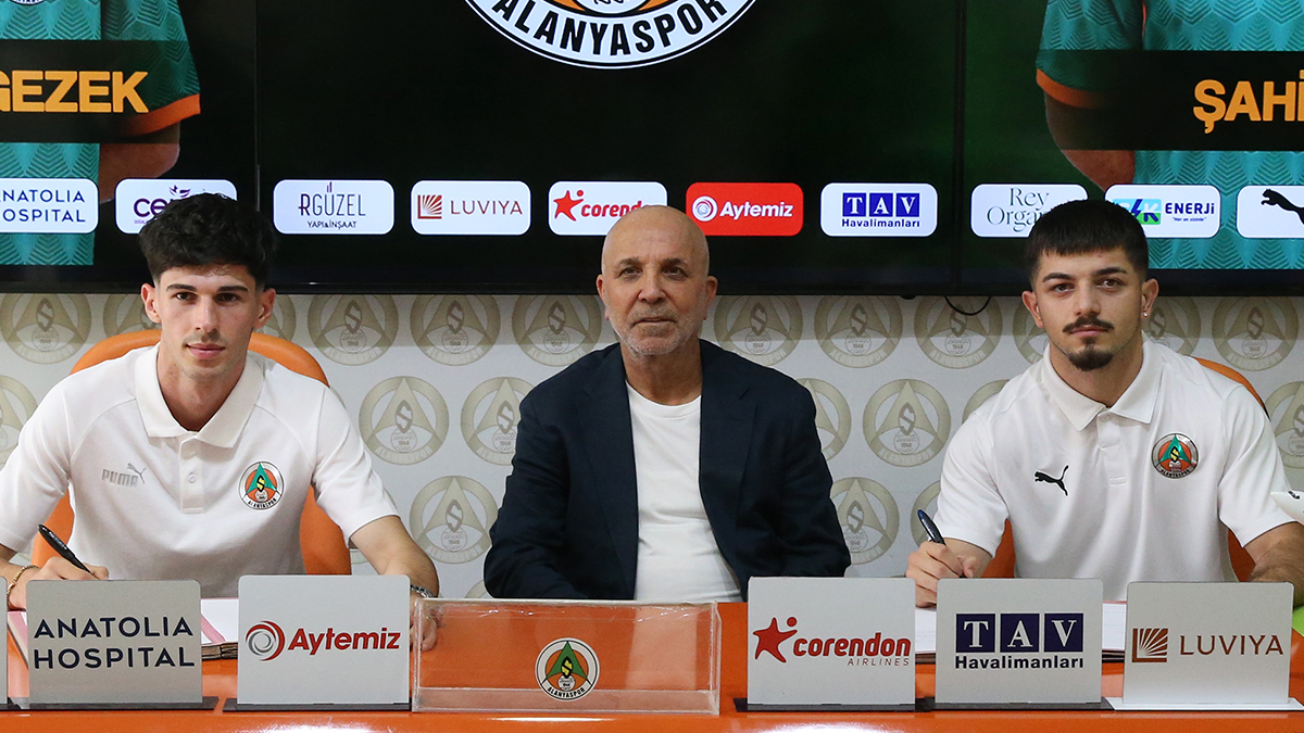 Alanyaspor'dan 2 imza birden