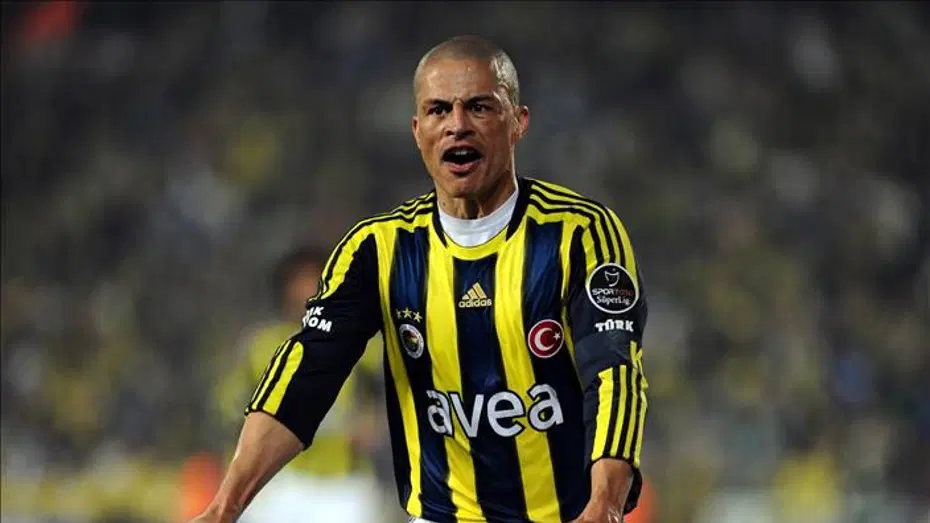 Alex de Souza, Fenerbahçe'nin başkanlık seçiminde desteklediği ismi açık açık söyledi