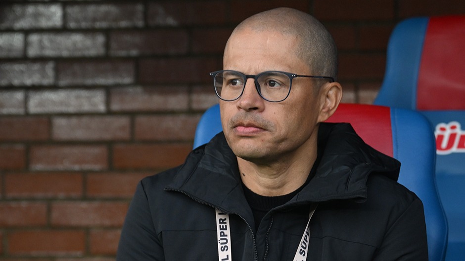 Alex de Souza yerle yeksan oldu: Yeni takımıyla kabusu yaşıyor