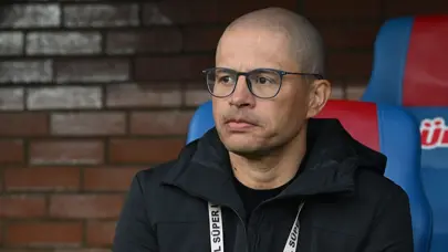 Alex de Souza yerle yeksan oldu: Yeni takımıyla kabusu yaşıyor