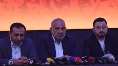 Kayserispor'da 2,5 aylık faturayı başkan açıkladı: "358 milyon TL ödedik" Kayserispor'da 2,5 aylık faturayı başkan açıkladı: "358 milyon TL ödedik"