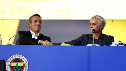 Hocası kapıyı gösterdi, yeni rotası Fenerbahçe: Mourinho'nun gözdesi 2027'ye kadar imzalıyor