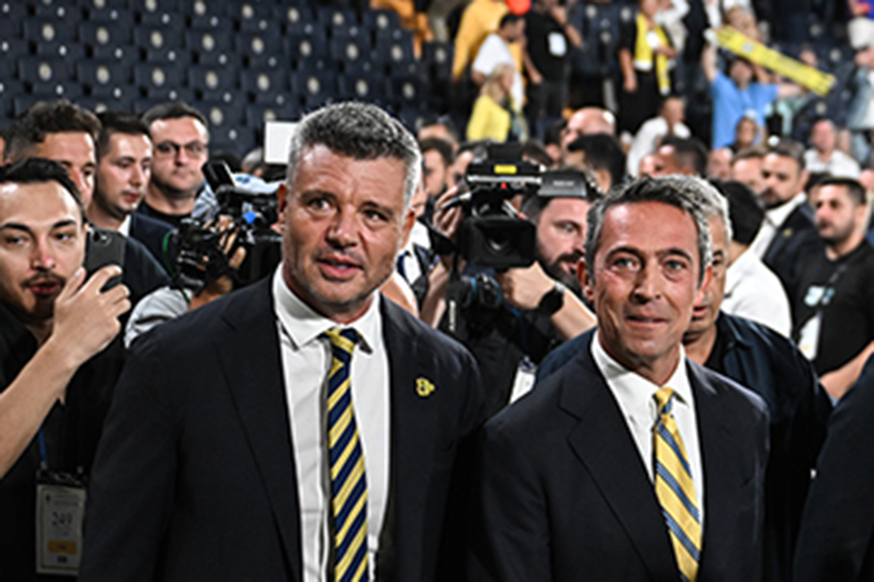 Fenerbahçe'de Ali Koç ve Sadettin Saran yönetimleri için ibra kararı