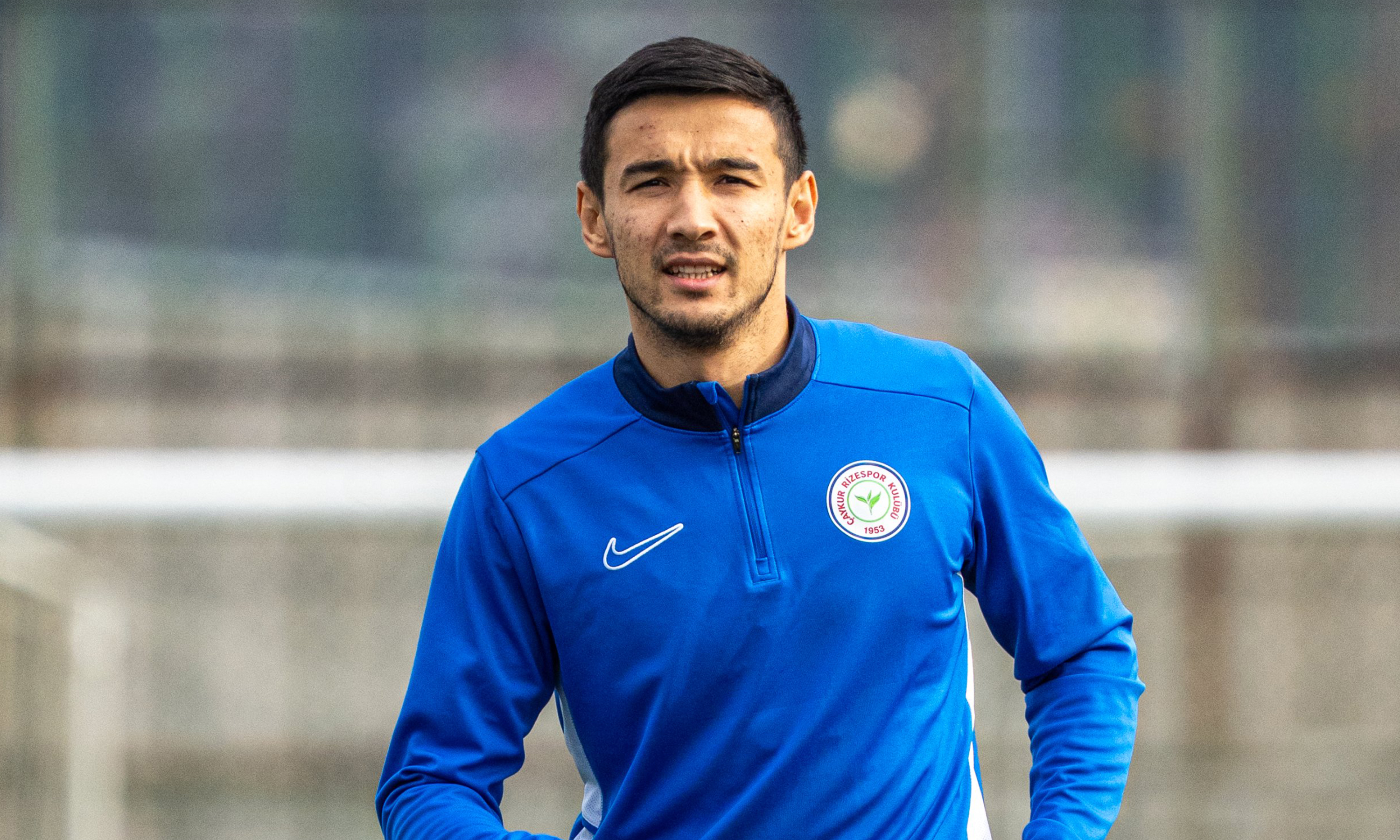 Çaykur Rizespor sezonu kapatan Alikulov'un sözleşmesini uzattı