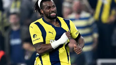 Allan Saint-Maximin yeni adresini bizzat duyurdu: "Yakında döneceğim"