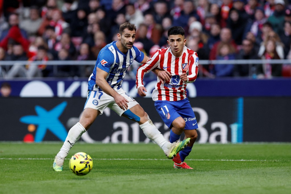 Galatasaray'ın gündemine gelmişti: Thiago Almada'dan transfer için resmi açıklama