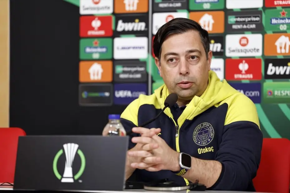 Fenerbahçe'de dev operasyon sürüyor: 3. ayrılık da artık an meselesi - 2 Fenerbahçe'de dev operasyon sürüyor: 3. ayrılık da artık an meselesi - 2