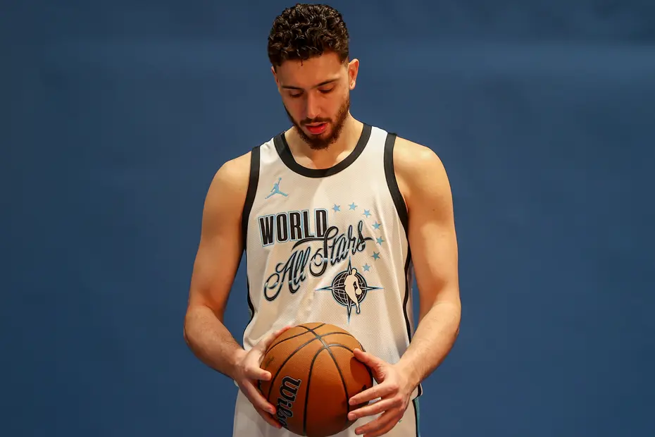 Alperen Şengün All-Star'da tarihe geçti: Şampiyon USA Stars, MVP Edwards - 4 Alperen Şengün All-Star'da tarihe geçti: Şampiyon USA Stars, MVP Edwards - 4