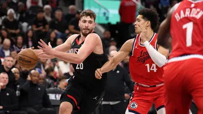 Alperen Şengün "double-double" yapsa da Rockets 20 sayı fark yedi