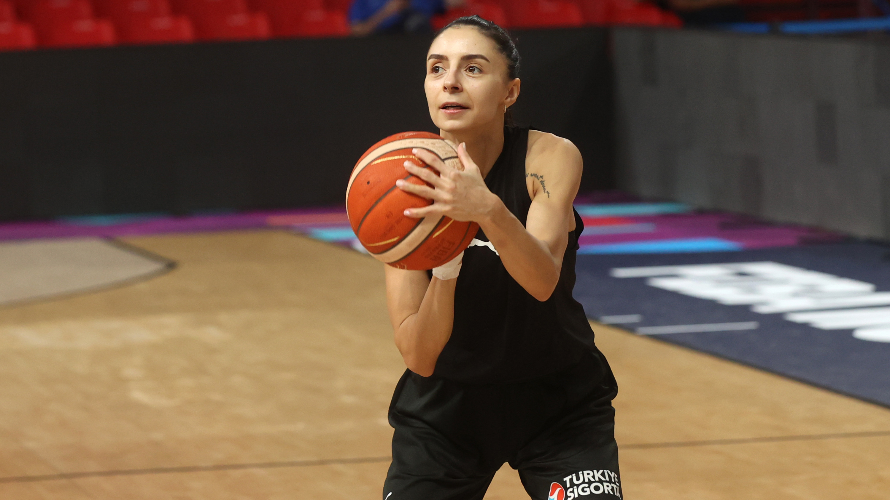 Alperi Onar: "İlk hedefimiz İtalya'yı geçmek"