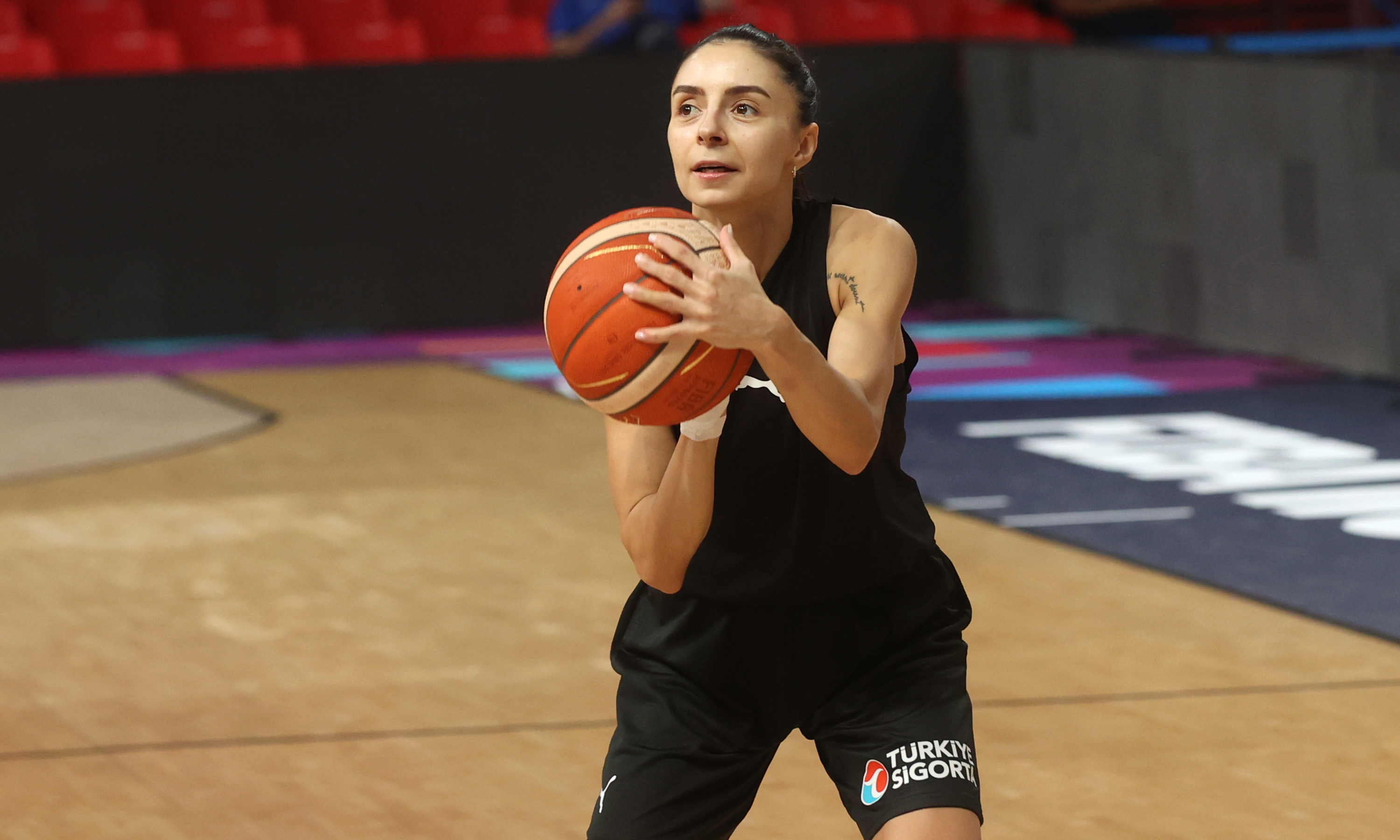 Alperi Onar: "İlk hedefimiz İtalya'yı geçmek"