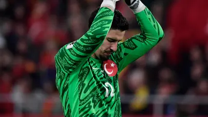 "İlk transfer Altay Bayındır" | Sporun manşetleri "İlk transfer Altay Bayındır" | Sporun manşetleri