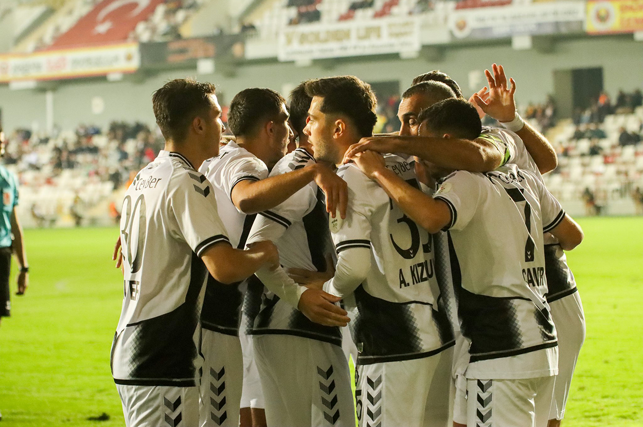 8 futbolcusu PFDK'lık olan Altay'dan bahis soruşturmasına destek