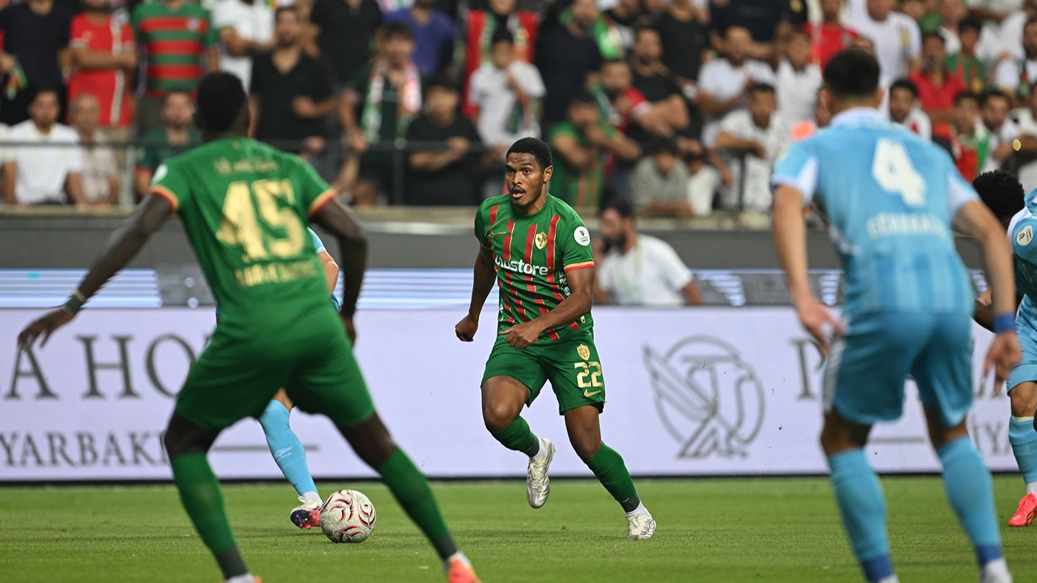 Amedspor maçı devam ederken Erzurumspor'dan flaş paylaşım geldi