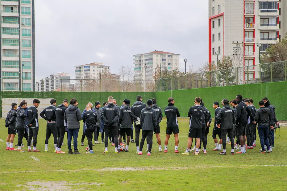 1. LİG | Sarıyer - Amedspor maçı ne zaman, saat kaçta, hangi kanalda? - 3 1. LİG | Sarıyer - Amedspor maçı ne zaman, saat kaçta, hangi kanalda? - 3