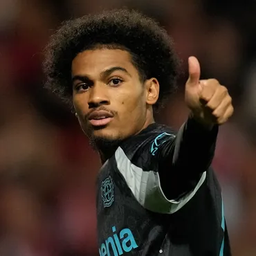 Sol kanada Amine Adli: 5 yıllık sözleşme imzalandı