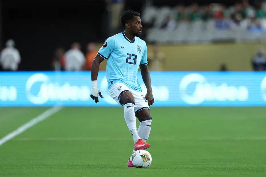 Beşiktaş'tan bir transfer daha: Amir Murillo İstanbul'a geldi - 3