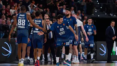 Anadolu Efes'in EuroLeague'de konuğu Kızılyıldız Anadolu Efes'in EuroLeague'de konuğu Kızılyıldız