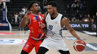 Anadolu Efes'ten 113 sayılık galibiyet