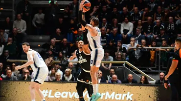 Anadolu Efes deplasmanda Virtus Bologna'ya yenildi
