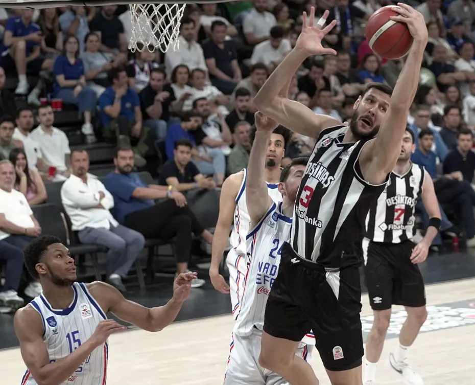 Beşiktaş - Anadolu Efes maçı ne zaman, saat kaçta, hangi kanalda? - 3 Beşiktaş - Anadolu Efes maçı ne zaman, saat kaçta, hangi kanalda? - 3